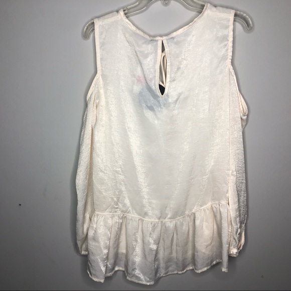 Harlow & Graham ivory could shoulder peplum blouse - Picture 3 of 7